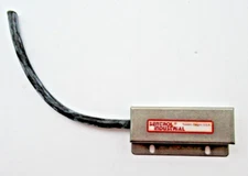 Sentrol Industrial 301-CT-06K Magnet Interlock Switch 2.5VA, 30V, 180mA READ