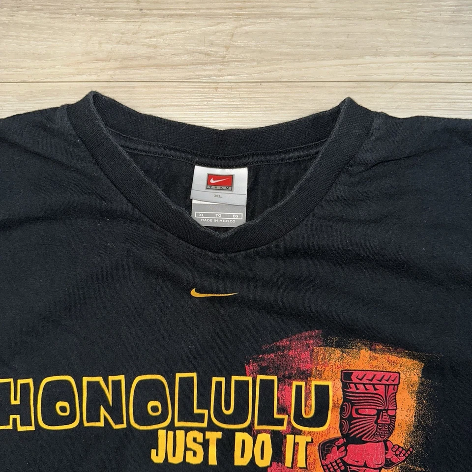 Vintage 90s Nike Honolulu Marathon T Shirt Adult XL Black USA Just Do It Center - Image 4 of 4