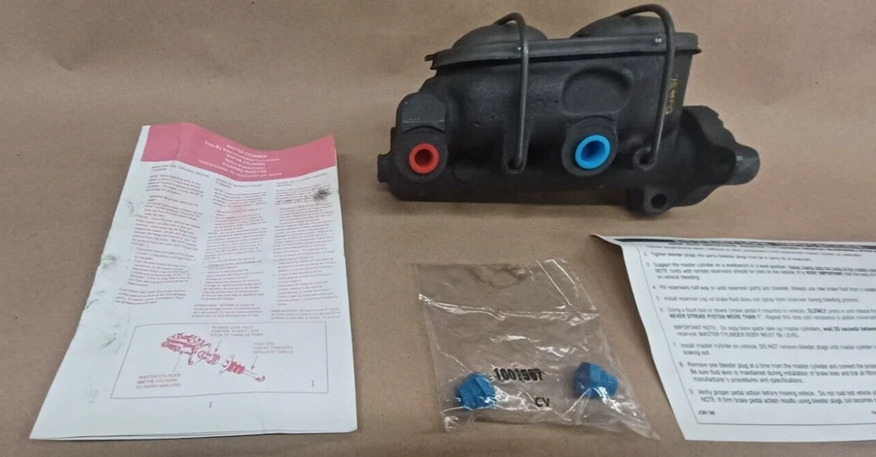 Wagner R89160 Chevrolet Corvette 1974-1976 freno eléctrico GM cilindro maestro Foto 2 de 4