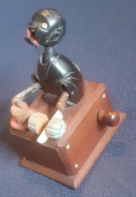JAPANESE KOBE TOY AUTOMATON JAPAN MELON CUTTER WORKING ANTIQUE MODEL