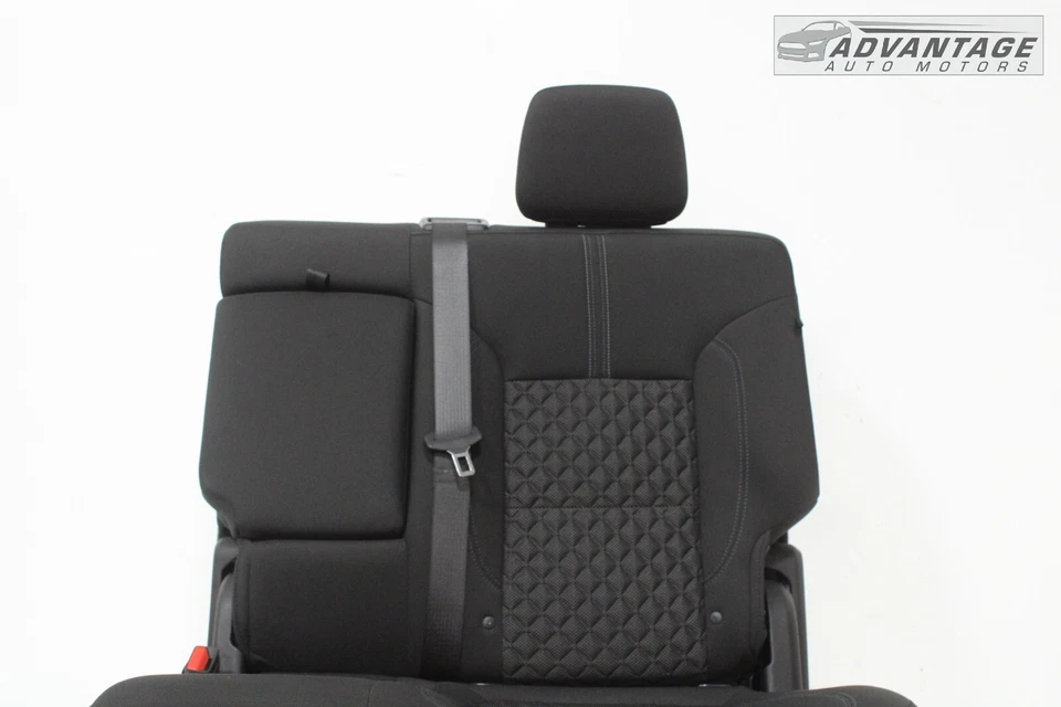 Chevrolet Blazer 2019-2023 lado trasero izquierdo segunda fila asientos con cinturón de seguridad OEM Foto 2 de 4