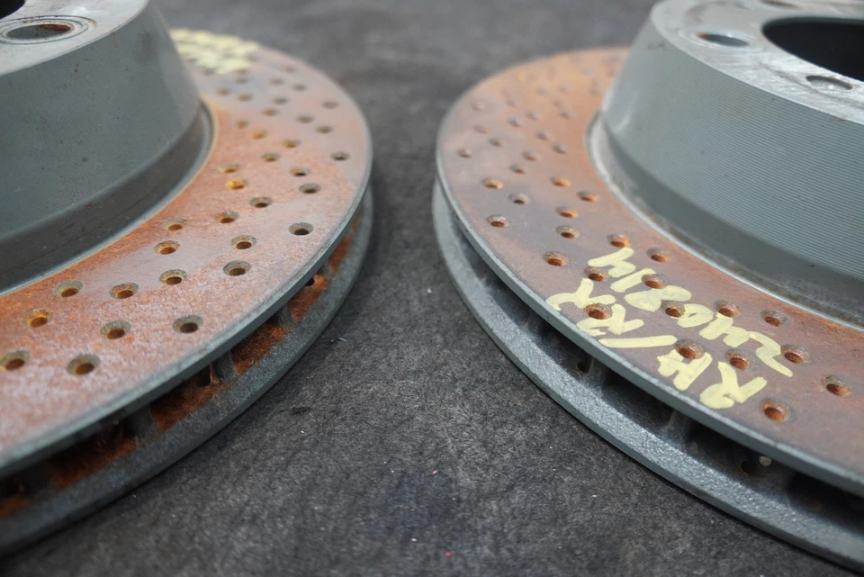 Juego de rotor de freno de disco trasero izquierdo derecho 98735240301 OEM Porsche Cayman Boxster 987 Foto 3 de 4