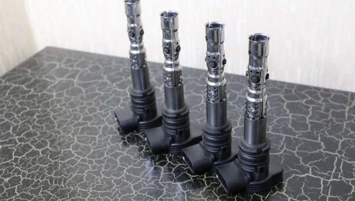 4xGENUINE IGNITION COIL 06B905115R FOR A48H,8D,8E/A64B/TT8N/PASSAT3B/SUPERB3U/OC