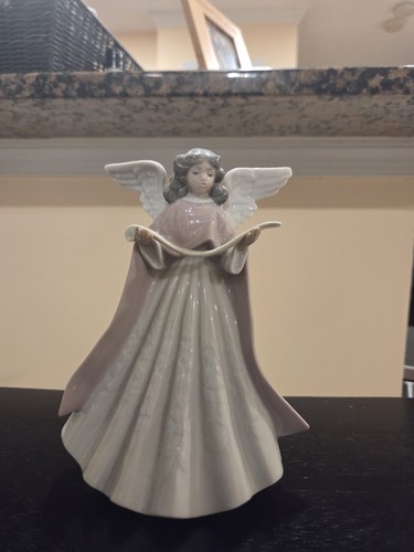 Lladro 1991 Retired Glossy Figurine “Pink Singing Angel” #5831 Tree Topper - Picture 1 of 5