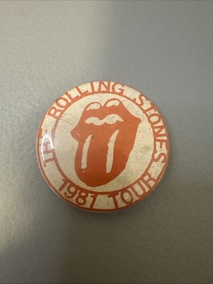 Rolling Stones Tour Button 1981 In Concert badge tongue pin lips logo Vintage