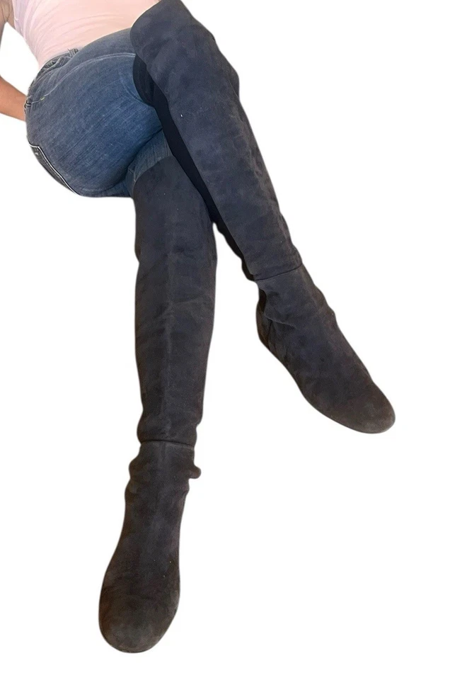 BOTA DE CUÑA POR ENCIMA DE LA RODILLA STUART WEITZMAN LANDER 50/50 AZUL MARINO GAMUZA ELÁSTICA OTK 10 Foto 2 de 4