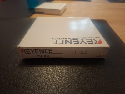 Keyence FU-88 Transmittierendes Lichtleitergerät | Neu | OVP