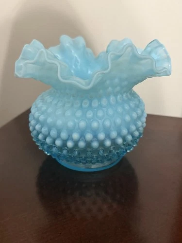 Vintage Fenton Turquoise Blue Opalescent Hobnail Ruffled Art Glass Vase 5”