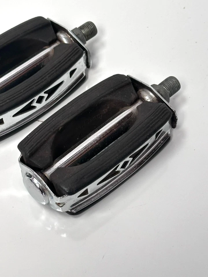 1968 69 Schwinn Bicycle Bow Pedals Krate Stingray Nice! Fast Free Shipping - Image 4 of 4