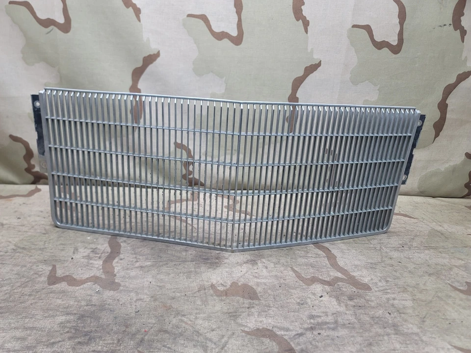 Cadillac Caddy Eldorado 1984 1985 parrilla original 1627816 fabricante original Foto 4 de 4