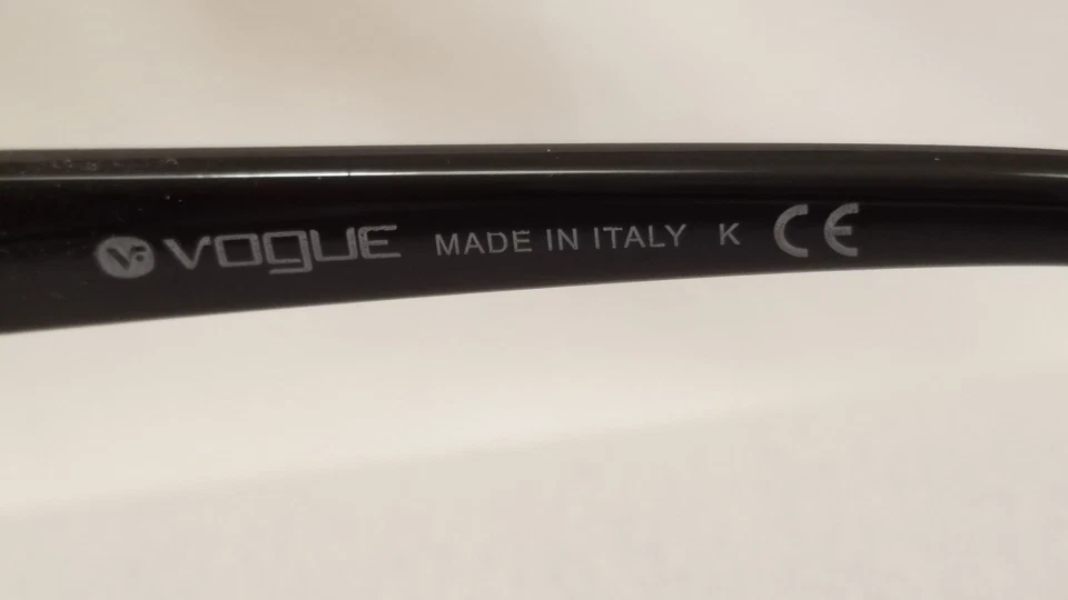 Vintage VOGUE VO2832-S-B Gray Frames Rhinestone Accents Sunglasses Eyeglasses Foto 3 de 4