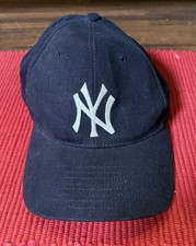 Vintage NWT Dark Blue New York Yankees Hat Baseball Cap Twins Enterprise 1990s