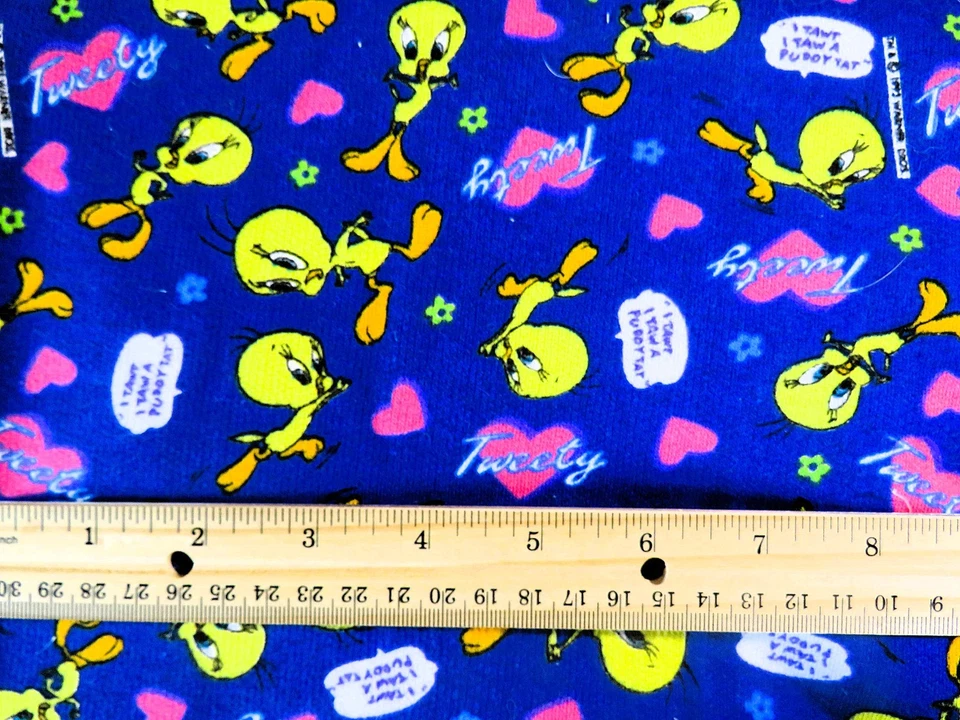 FUN I Tawt I Taw a Putty Tat Fleece Fabric Remnant 30 by 32" - Image 2 of 2