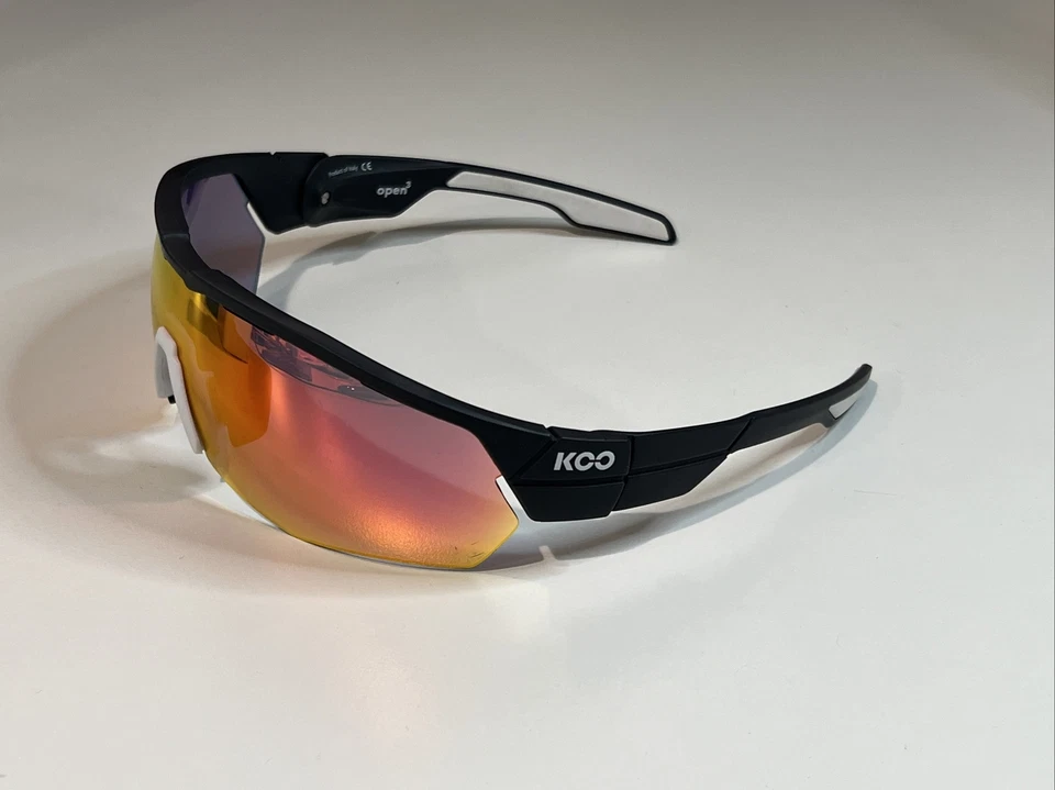 KOO Open Cycling Sunglasses - Grey/White With Red Lens - Image 2 of 4