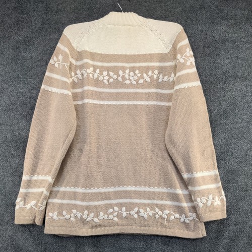 Northern Reflections Men's Knit Sweater M Long Sleeve Tan Floral Embroidered - Picture 4 of 11
