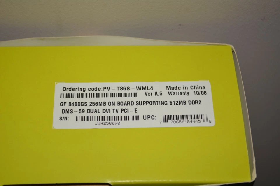 ^ GeForce XFX GF 8400GS 256MB Video Card #C1355 - Image 4 of 4