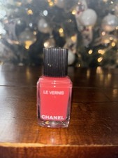 CHANEL le Vernis Nail Polish