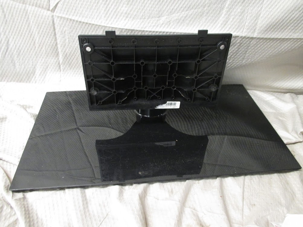 Toshiba APRE46T1C0I 46L5200U1 Black TV Stand