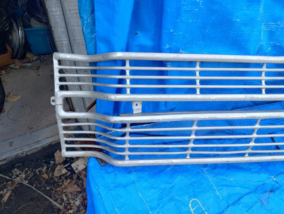 1966 福特 GALAXIE GRILLE C6AZ-8200-B 500 定制站 WAGON 66 FoMoCo — 第 2/4 张图片