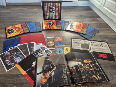 Guns N' Roses - 12 LP Use Your Illusion Limited Super Deluxe Boxset