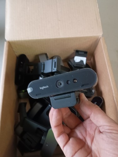 Logitech V-U0040 BRIO 4K Webcam w/Mounting Clip Excellent Pre Owned Cond or NOS