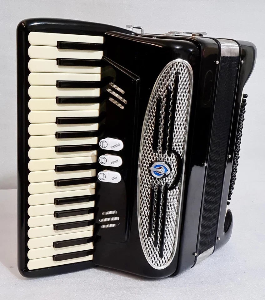 GIULIETTI P 72 COMPACT SIZE 72 BASS  Piano Accordion Akkordeon  VERY GOOD  RARE - Image 3 of 4