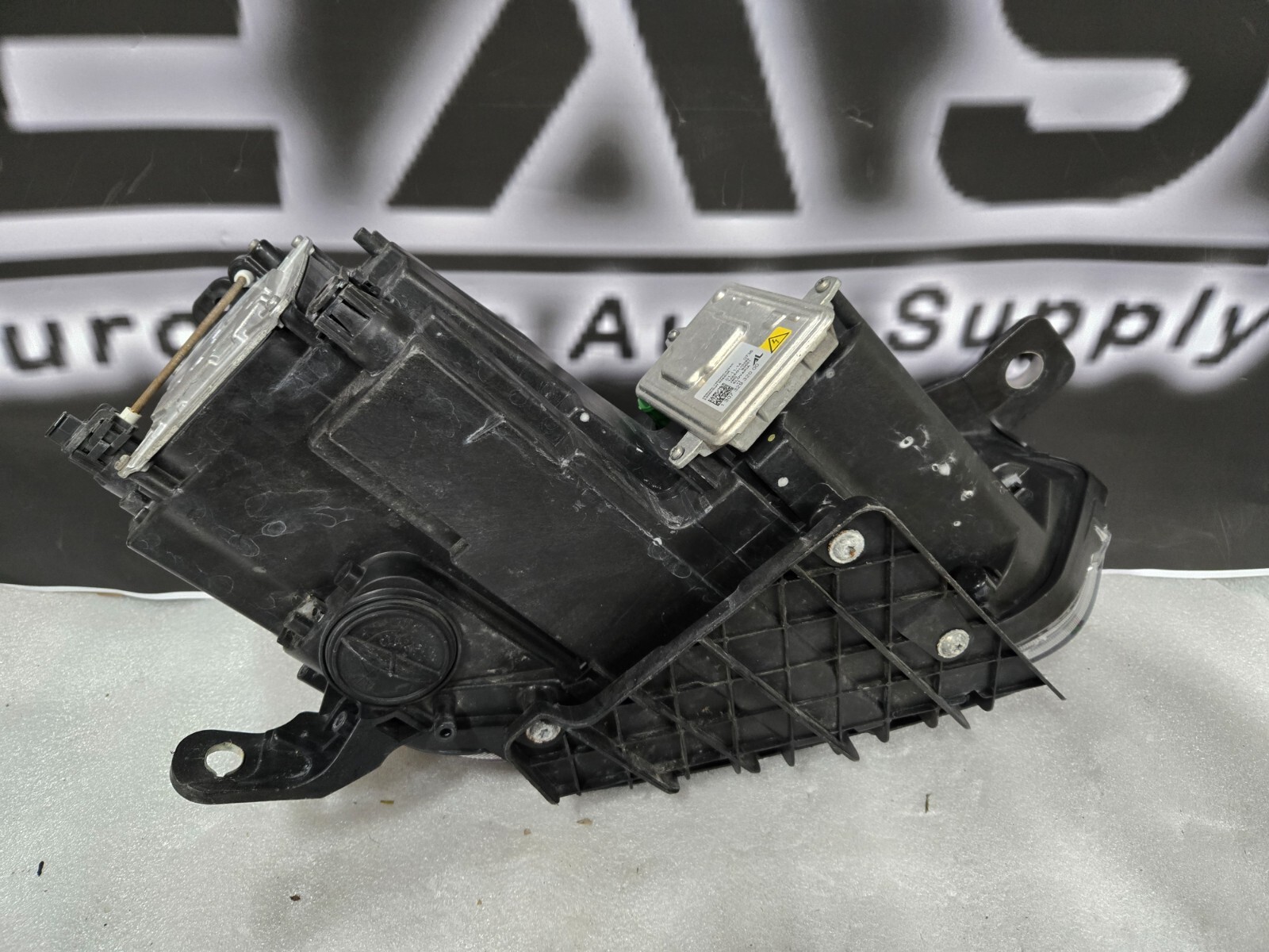 2014-2017 Maserati Ghibli Left LH Driver Xenon HID AFS Headlight OEM 670005475