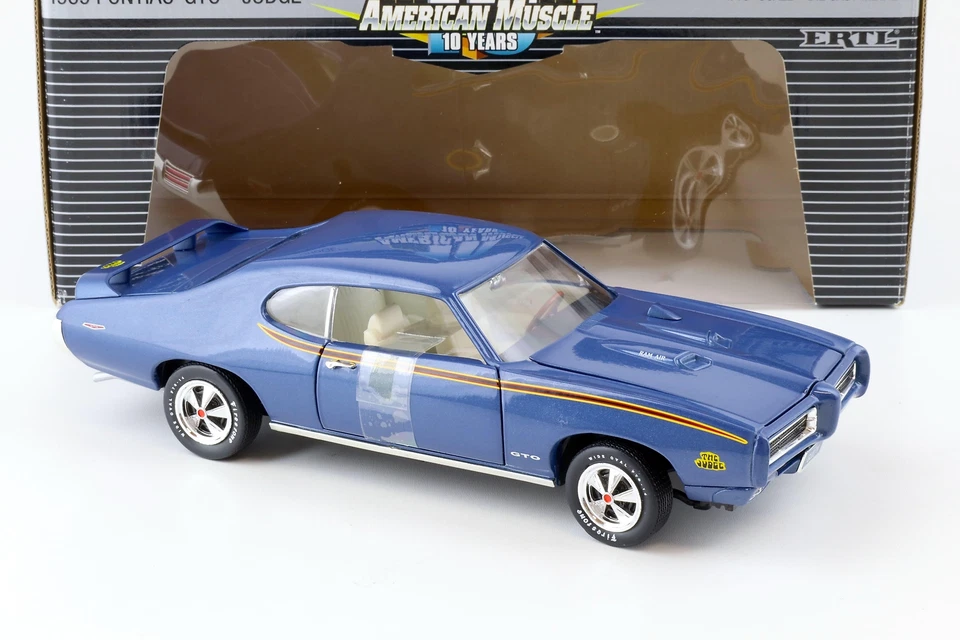 1:18 ERTL 1969 Pontiac GTO Coupe THE JUDGE Blu Metallizzato - Immagine 2 di 4