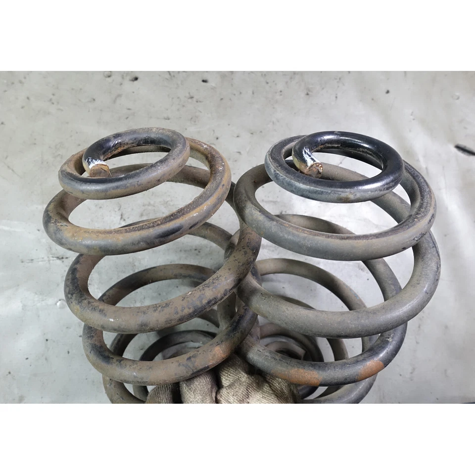 84-87 宝马 E30 325e 325i 工厂后轴线圈枪管弹簧对左右原始设备制造商 — 第 2/4 张图片