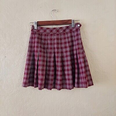 H&M red white plaid mini skirt schoolgirl pleated pretty academia