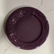 1 Longaberger Woven Traditions Pottery EGGPLANT (Purple) 9" Luncheon Plate Used
