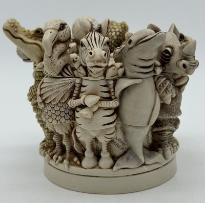 Harmony Kingdom Perfect 10 by Peter Calvesbert England Animal Trinket Box