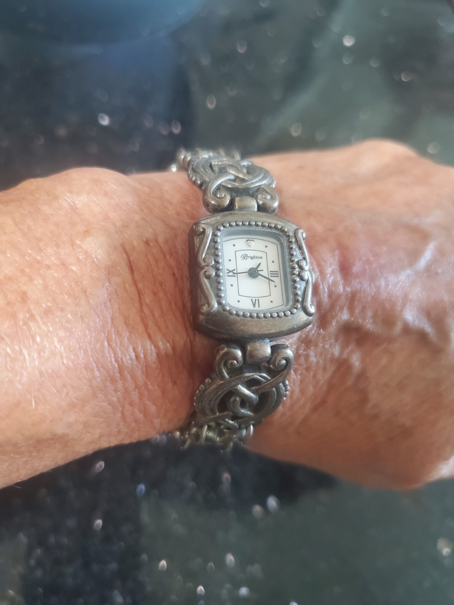 Brighton Rosarita Women’s Watch Designed In California Tin RETIRED Needs Battery Brighton Rosarita Women main image 4