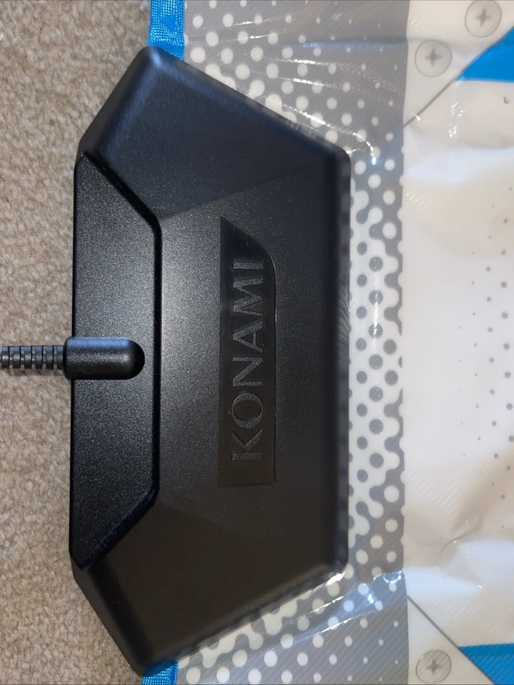 Nintendo Wii Dance Dance Revolution Juego de Fiesta Más Caliente con Alfombrilla Dance Pad Foto 2 de 3