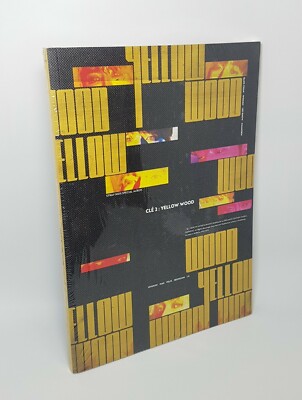 STRAY KIDS Album [Cle 2 : Yellow Wood] YELLOW WOOD Ver CD+P.Book+3p QR Card+Gift