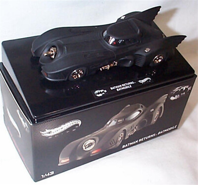 Batman Returns Batmobile Hotwheels Elite 1-43 scale Mint in Box New  UK