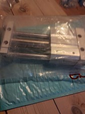 SMC RODLESS SLIDER UNIT CY1S25H-100 NEW UNUSED PRODUCT SEALED BAG
