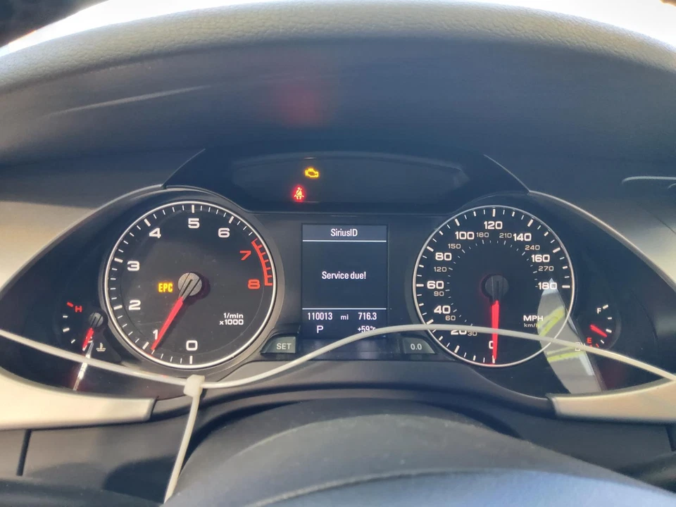 Cilindro maestro de freno usado se adapta a: Audi A4 2011 sin híbrido grado A Foto 2 de 4