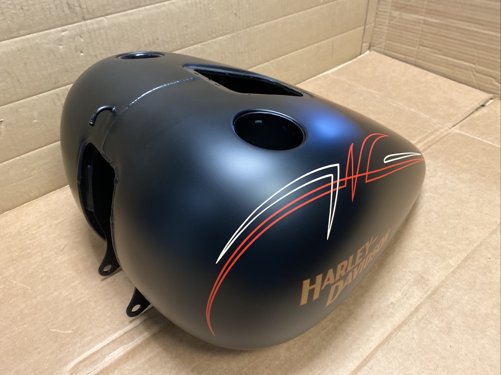 Harley Davidson Softail Cross Bones FLSTSB Springer Paint Set Black