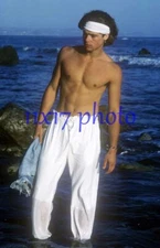 #2562,BRAD PITT,BARECHESTED,SHIRTLESS,beefcake,11X17 POSTER SIZE PHOTO