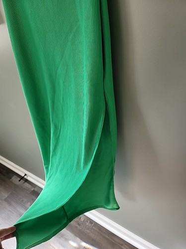 NWT PRETTYLITTLETHING Green Scoop Neck Short Sleeve Maxi Dress With Slit Size 6 - Picture 7 of 9