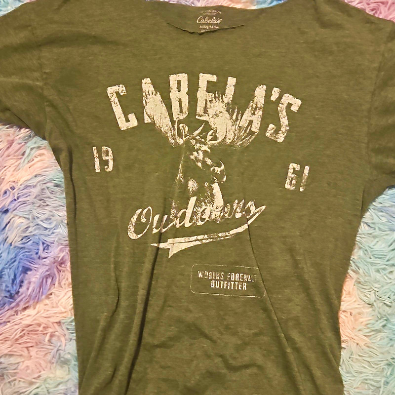 Cabela's Men's M Green Outdoor Graphic Logo Crew Neck Short Sleeve Cotton Tee