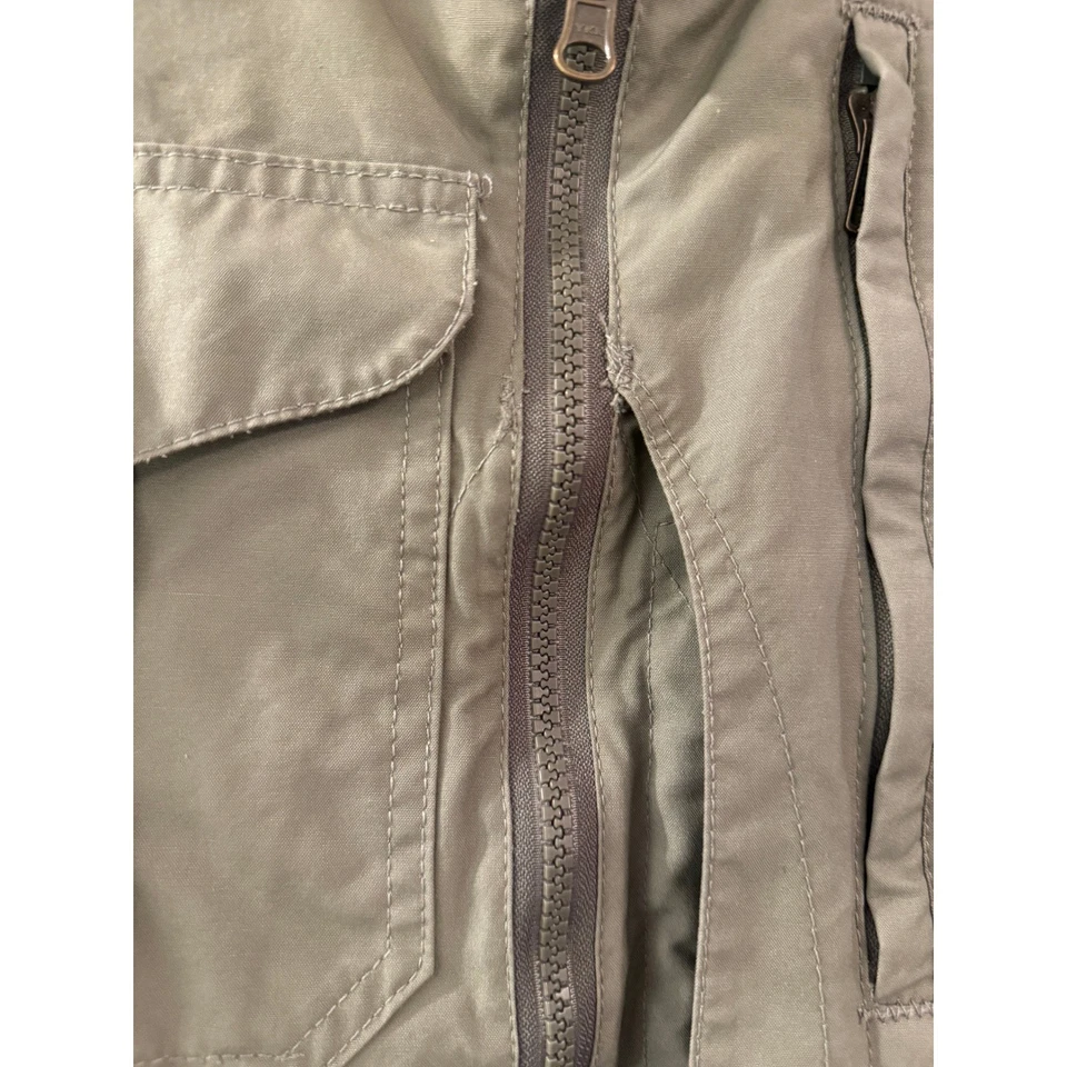 Filson Olive Green Utility Vest Mens Hunting Fishing Outdoorsman Style #556 - Image 4 of 4