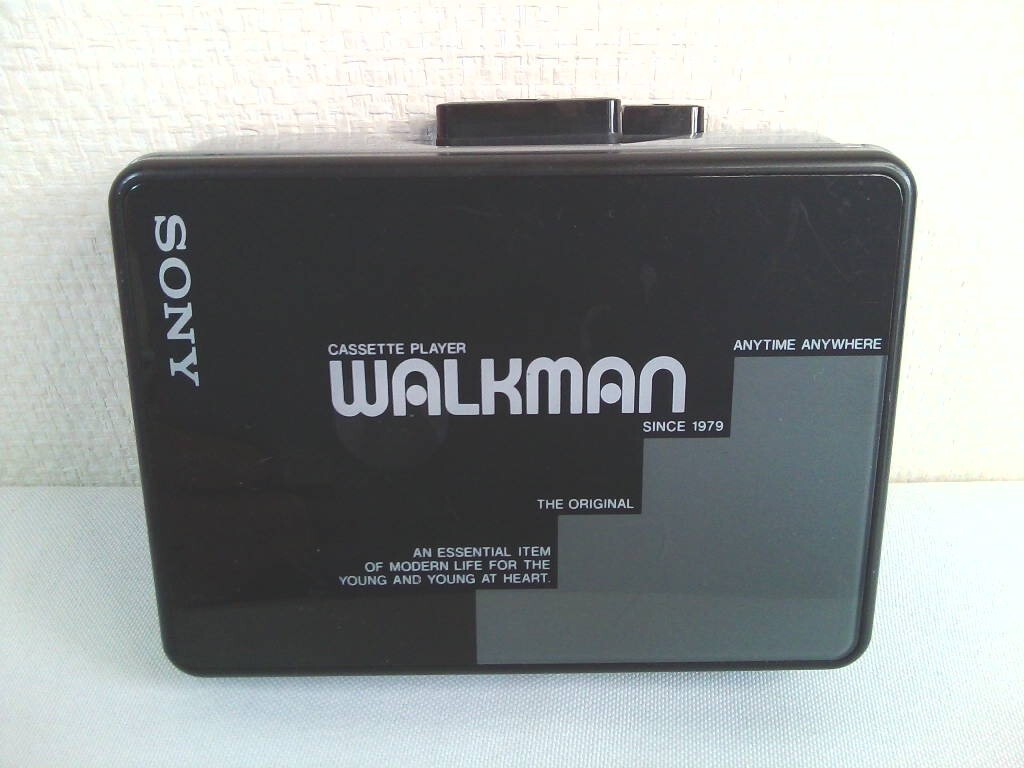 Rare Sony Cassette Player Wm-B10 Walkman Made In Japan