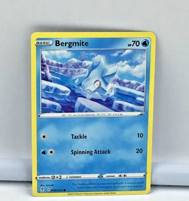 bergmite pokemon card 2021 Pokemon Collector Trading Card Basic Bergmite 70 HP 044/203 Evolving  Skies