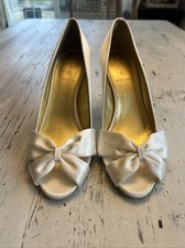 J. Crew Ivory Peep Toe Satin Bridal Shoes New Floor Samples Size 9 1/2 Italy