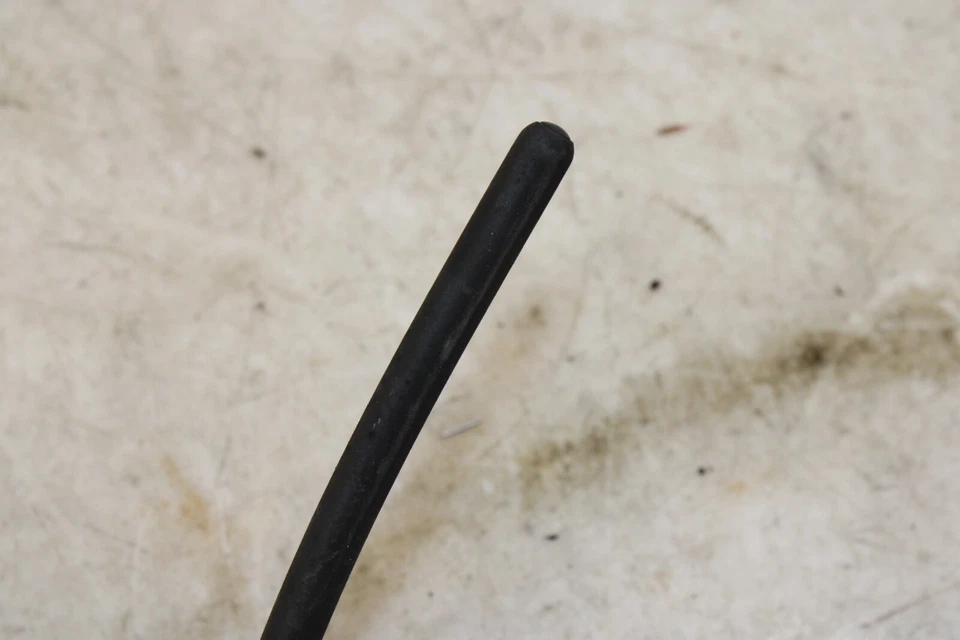 2013-2017 Nissan Juke Shark Fin Roof Antenna OEM HG11 - image 2 of 4