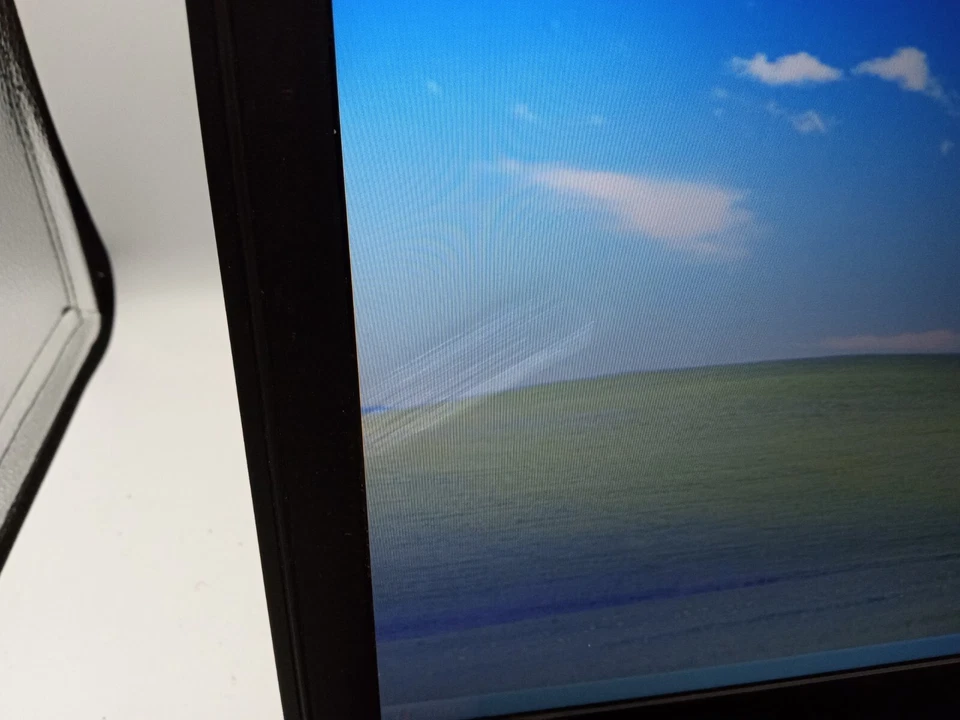 Dell Latitude E5430 14" Laptop Intel Core i3 3GB RAM 320GB HDD WinXP - READ -RR - Image 3 of 4