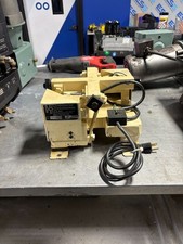 HENDRICKS ENGINEERING 5969 VIBRATORY PARTS FEEDER BASE 115V 3A