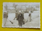 (RB)2024-276, Photo, Jews Women Cleaning Streets Welish in Russia 1941